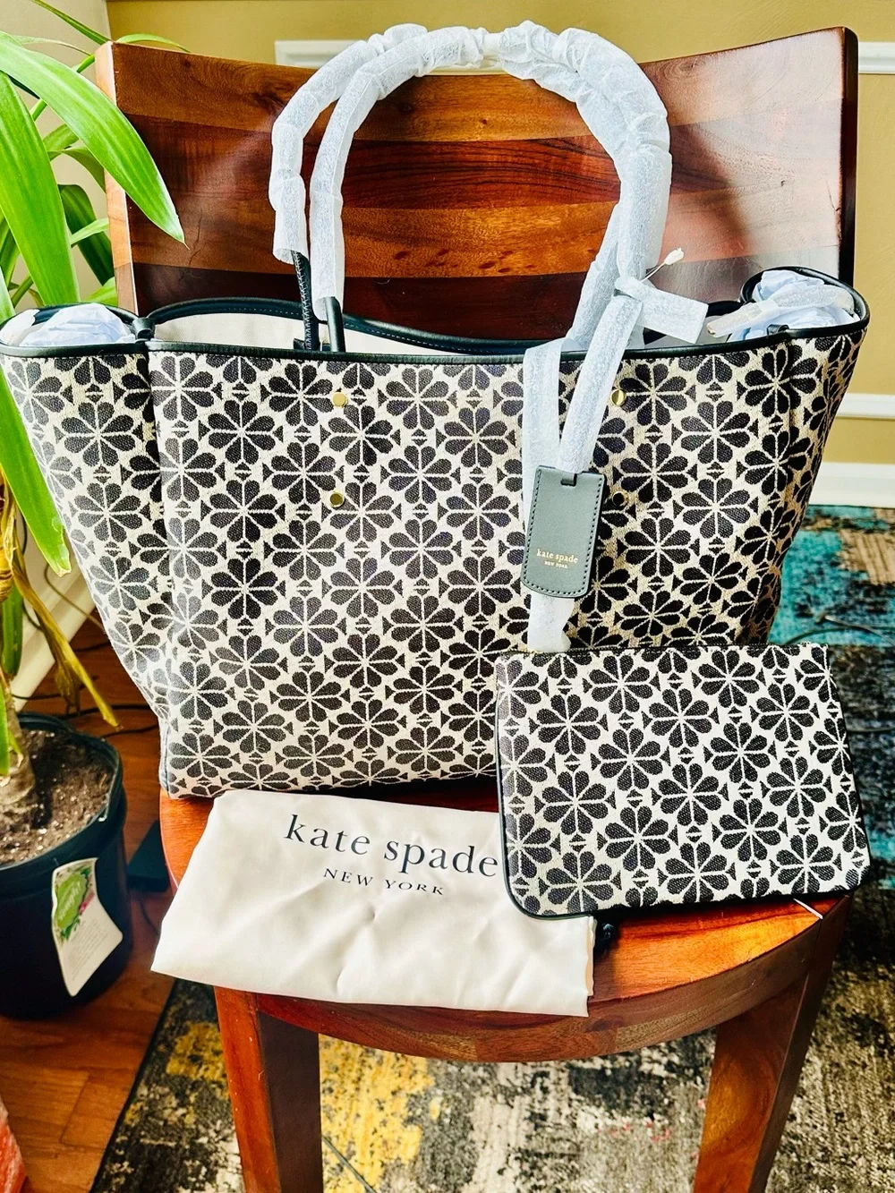 kate spade Sand Multi Spade Flower Jacquard Large Everything Tote w/ Wristlet